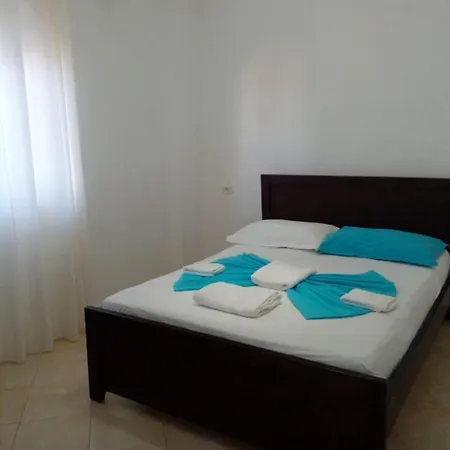Ergys Apartment *